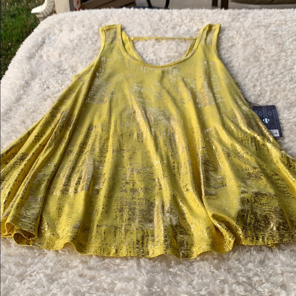 yellow tank